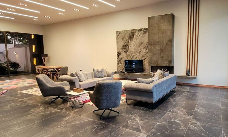 ویلای مدرن استخردار مبله در کرج